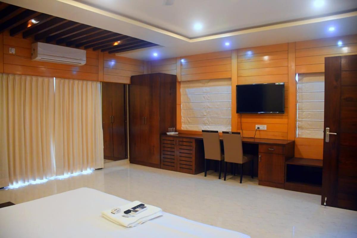 Prince Palace Jhargram 外观 照片