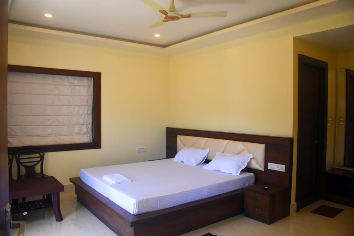 Prince Palace Jhargram 外观 照片