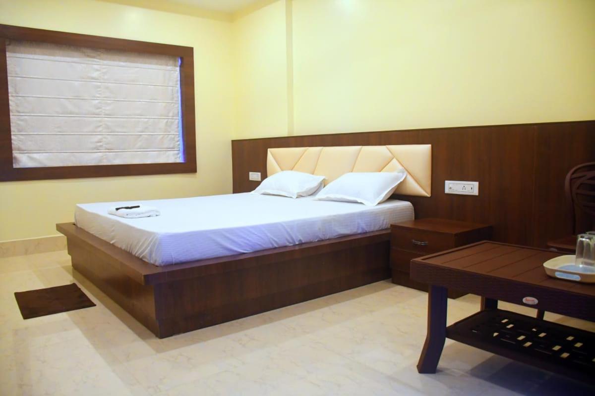 Prince Palace Jhargram 外观 照片